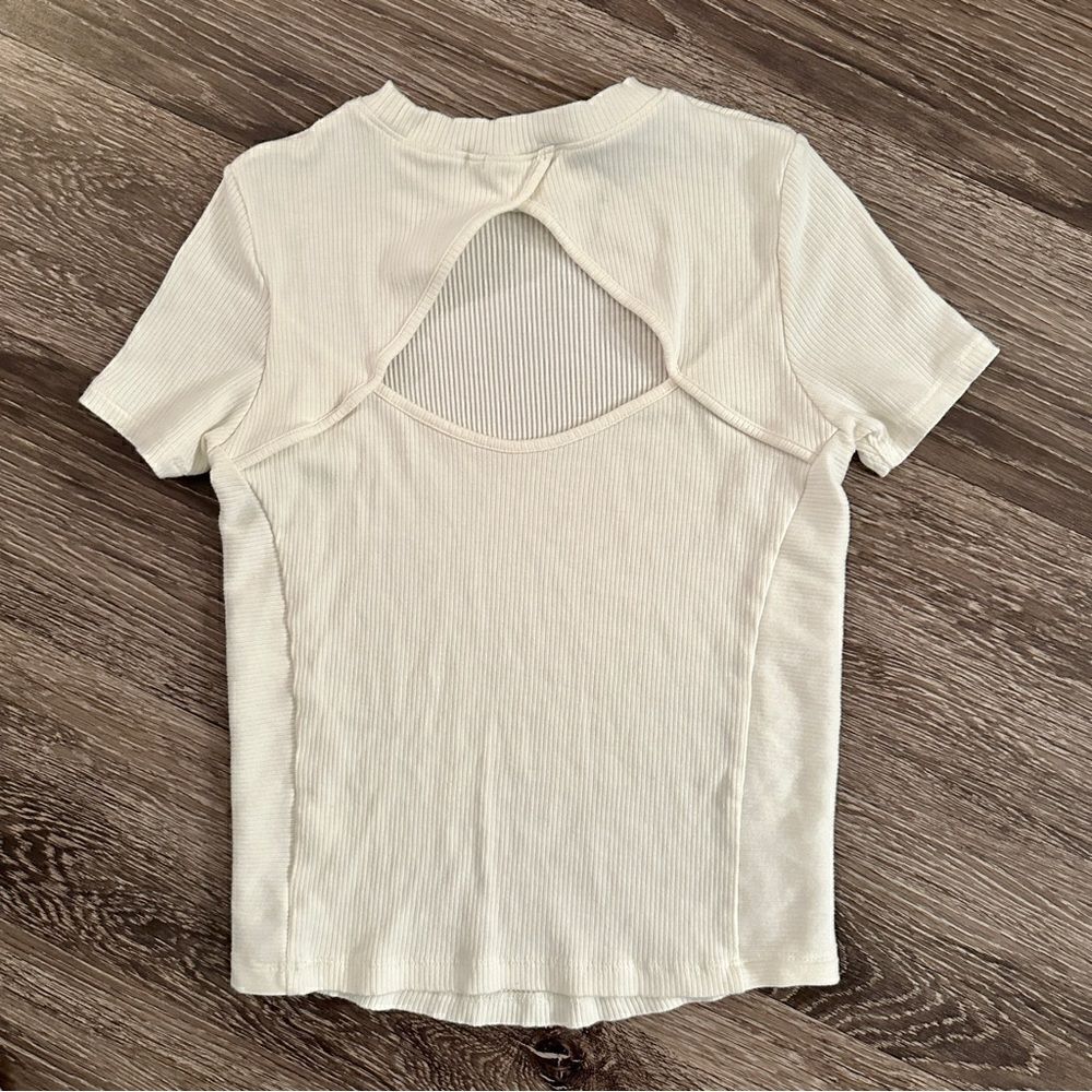 Skin Tee  - Picture 5 of 5